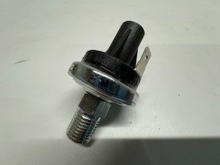 900709 SWITCH-OIL PRESSURE 1/4 NPTF N  DIXIE CHOPPER